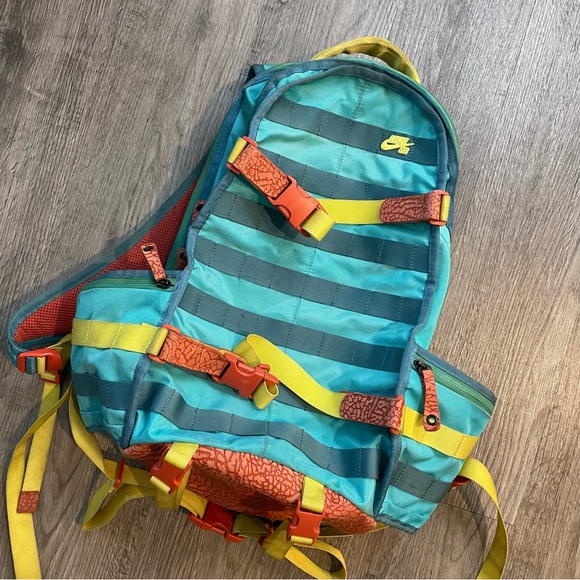 nike sb backpack elephant print